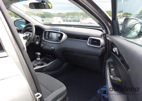 2019 Kia Sorento 2.4L Lx from USA, damaged, VIN 5XYPG4A33KG438972